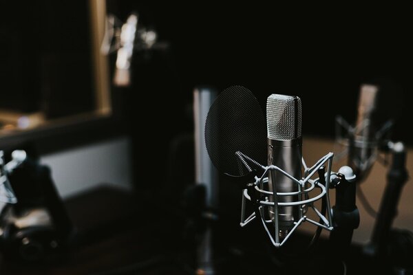 無料でここまでできる！おすすめボーカル編集ツール＆プラグイン7選｜オンラインボイトレ VOCAL MASTER